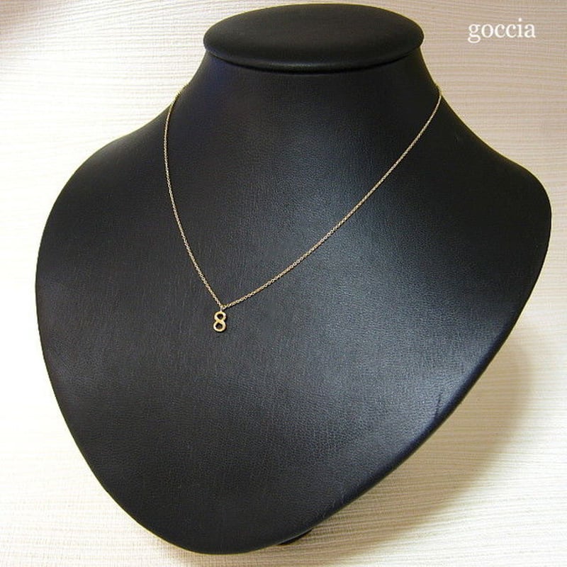 (⁠^⁠^⁠)(⁠^⁠^⁠)❗️ネックレス 8点 数字の 8のペンダント。ネックレス付き（K18ゴールド） | 結婚指輪と