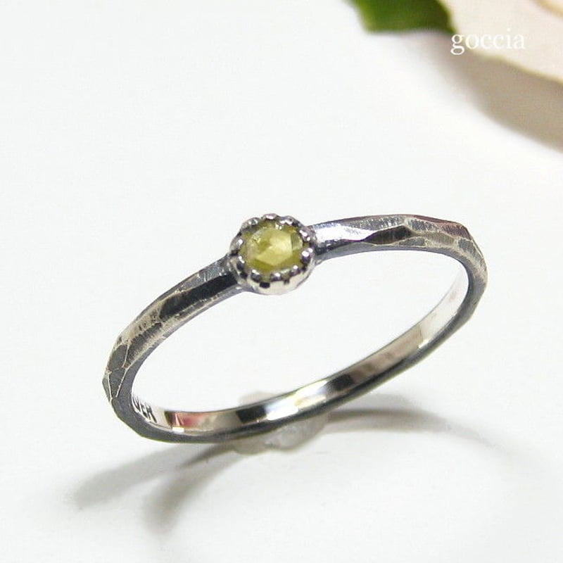 ローズカットダイヤモンドを留めたシルバーリング！ | 結婚指輪と