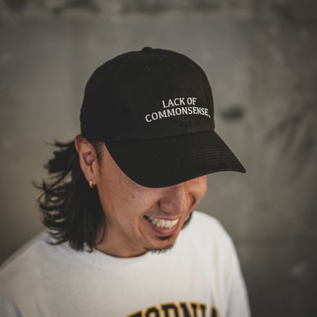 Lack of common sense CollegeLogo Baseball LowCap 【black】