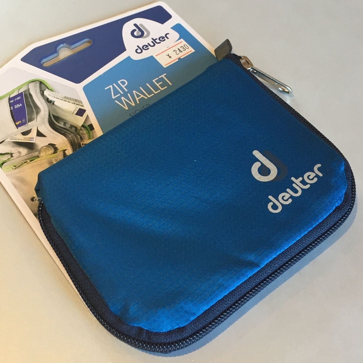 deuter ZIP WALLET【BLUE】