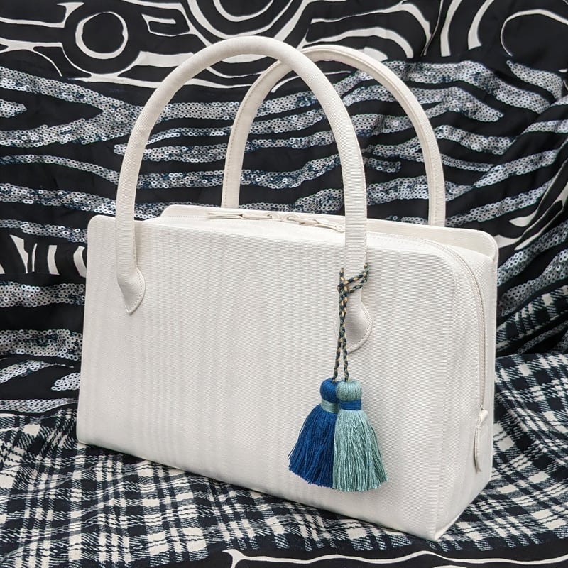 利休バッグ(八寸) MOIRE/IVORY | TANBI ONLINE STORE 利休バッグ(八寸) MOIRE/IVORY | TANBI ONLINE STORE