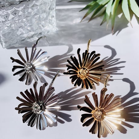 metal  flower  pierce