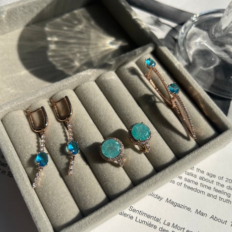 blue stone × pink gold pierce