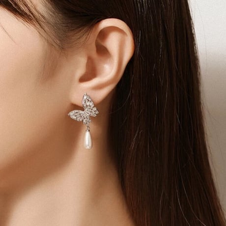 butterfly × drop pearl pierce