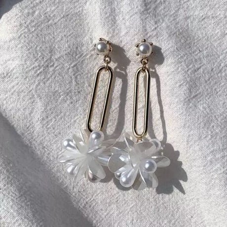 flower ball pierce