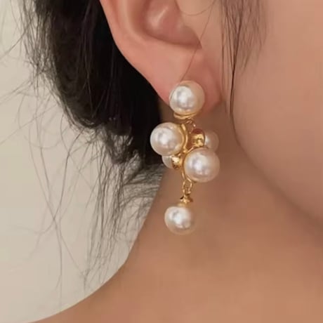 gold × pearl pierce
