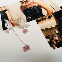 butterfly asymmetry pierce