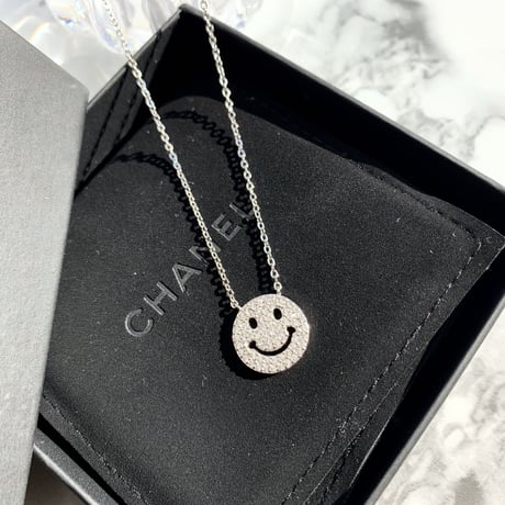 smile stone silver necklace