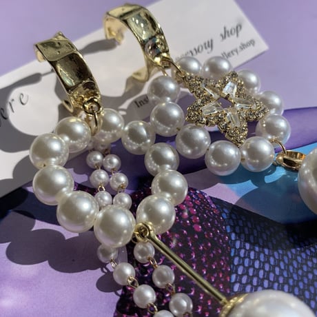 pearl × star asymmetry pierce