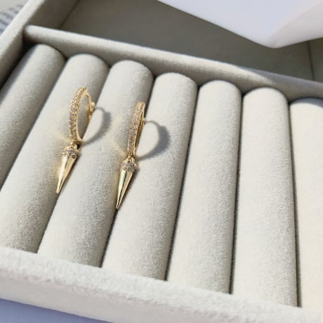 spike loop pierce