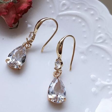 drop stone hook pierce