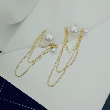 pearl catch chain pierce