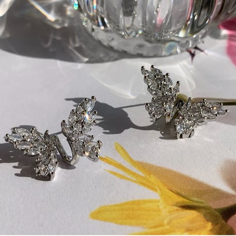 butterfly stone pierce