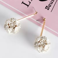 flower Perl pierce