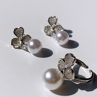 clover ×  pearl open ring