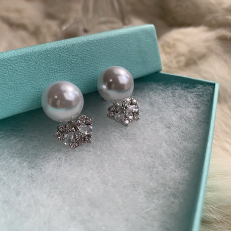pearl × stone jewelry pierce