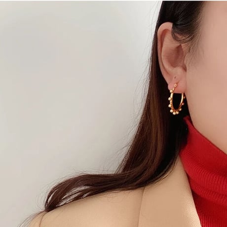 simple gold bowl hoop  pierce