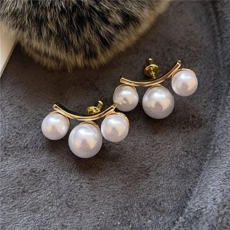 pearl simple pierce