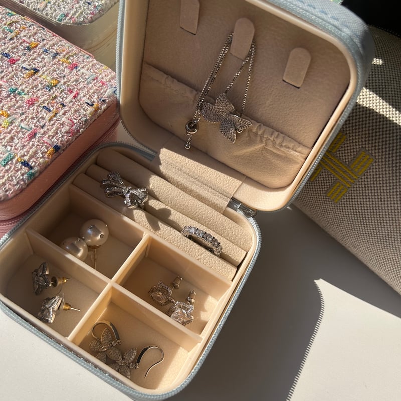 tweed jewelry case | Lumiere jewelley shop