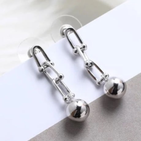 chain × bowl pierce