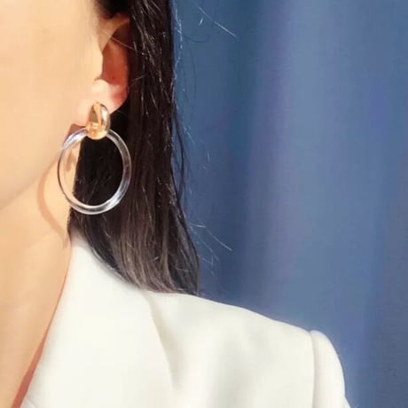 clear × gold pierce
