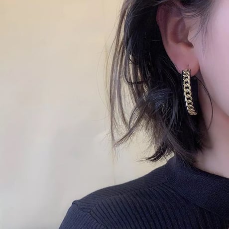 mat black chain hoop pierce