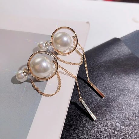 pearl catch chain pierce