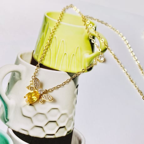 bee stone necklace