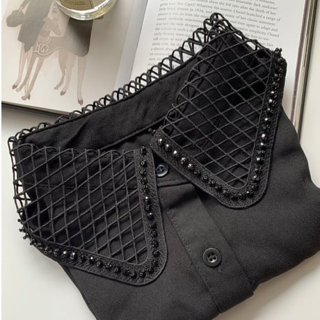 mesh attached collar