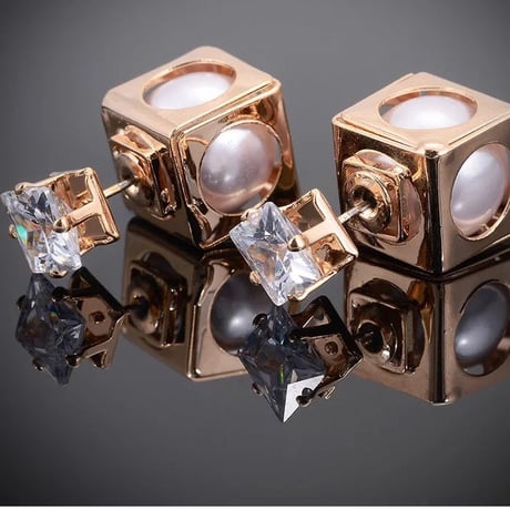 cube in pearl catch  pierce