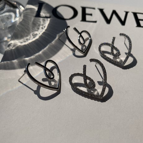 heart asymmetry pierce