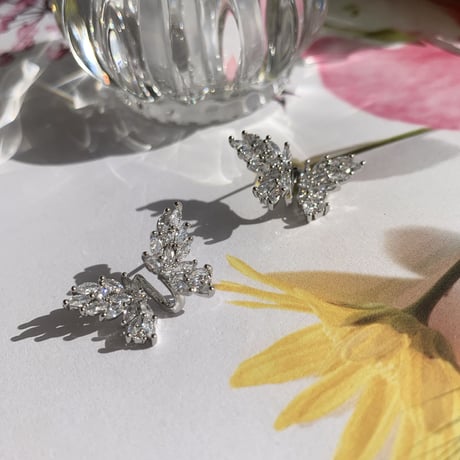 butterfly stone pierce