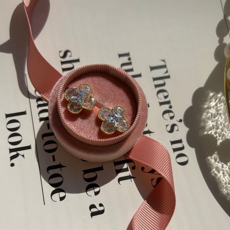 flower stone pierce