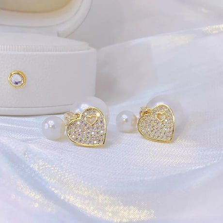 heart double  pearl catch pierce