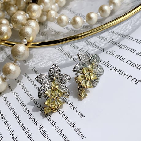 flower topaz stone  pierce