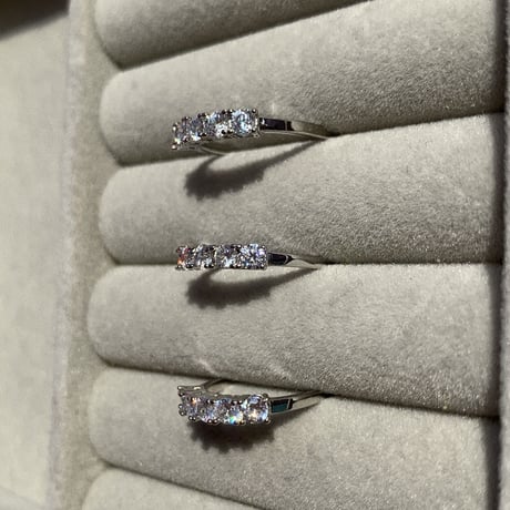 half eternity ring