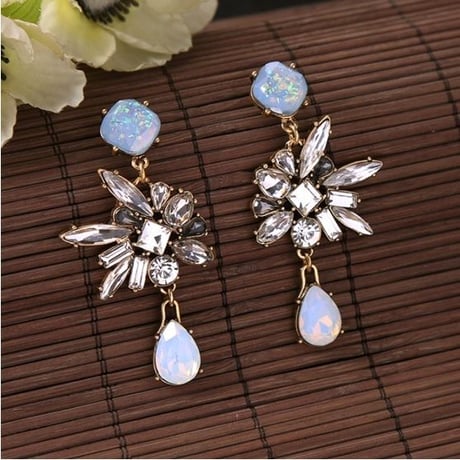 vintage bijou pierce