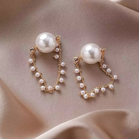 pearl chain catch pierce