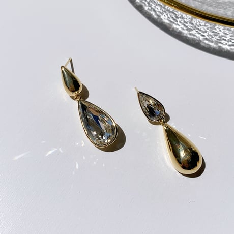 stone × gold double drop pierce