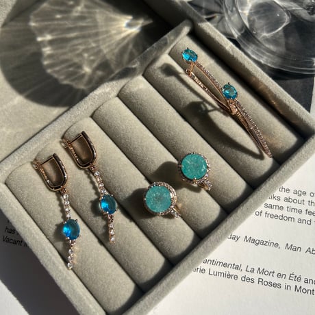 blue stone × pink gold pierce