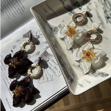 acryl flower lage pierce