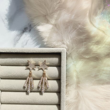 star stick fringe pierce