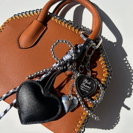 Heart×ribbon charm
