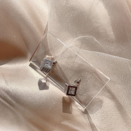 stone cube pierce