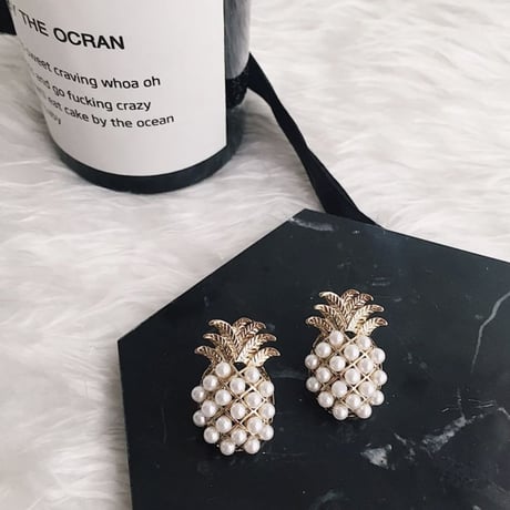 Perl pineapple pierce