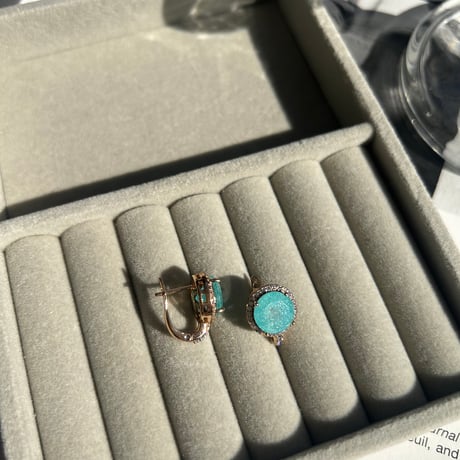 blue stone × pink gold pierce