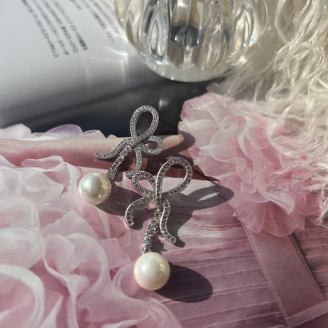 ribbon pearl pierce