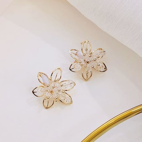 flower bijou pierce