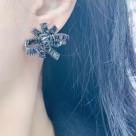 black solid cord pierce