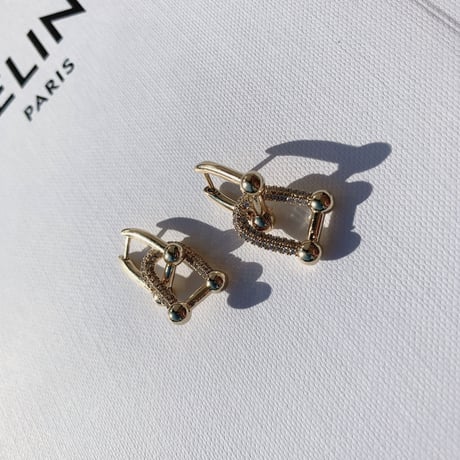 gold × stone  pierce